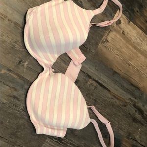 Victoria’s Secret Bra 36C